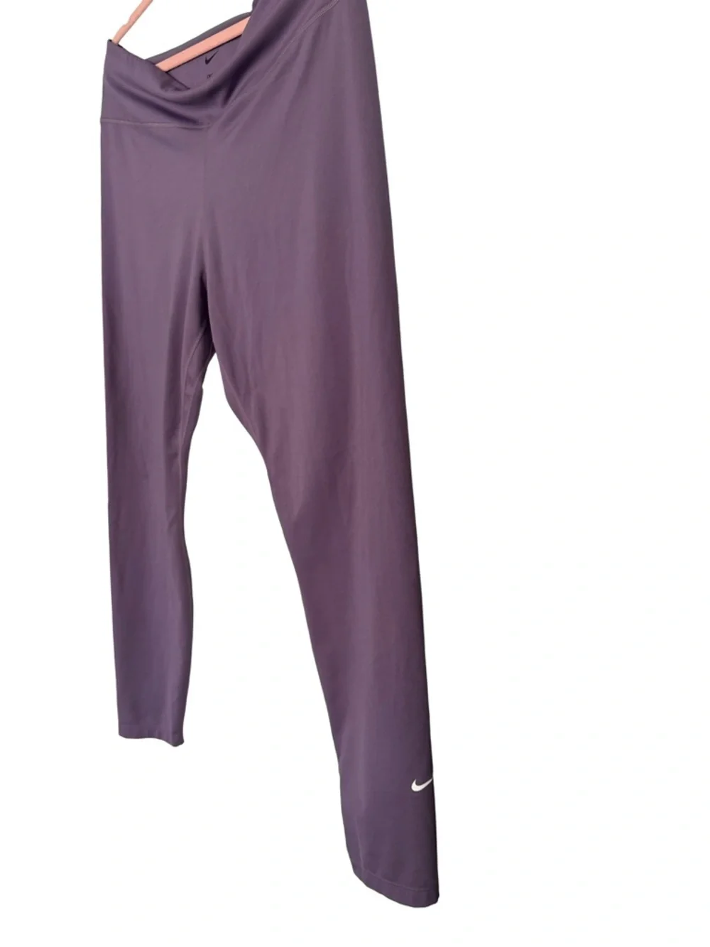 Nike Women's Plum High-Rise Leggings, Size XXL (2X) - Picture 4 of 6